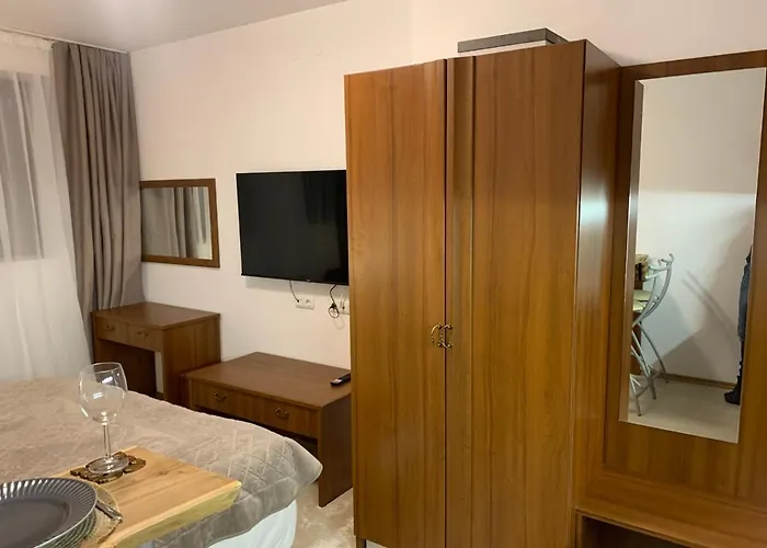 Appartement To Door De Luxe