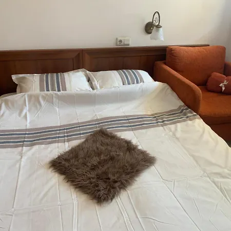 To Door De Luxe * بانسكو