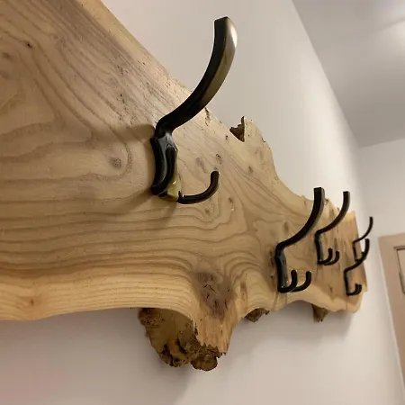 To Door De Luxe بانسكو