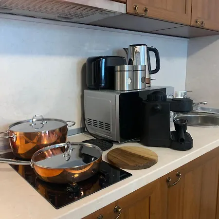 To Door De Luxe בנסקו