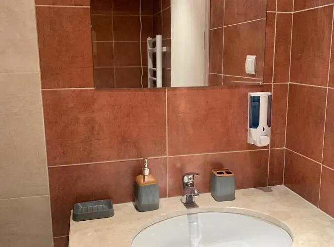 דירה To Door De Luxe בנסקו