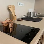 To Door De Luxe