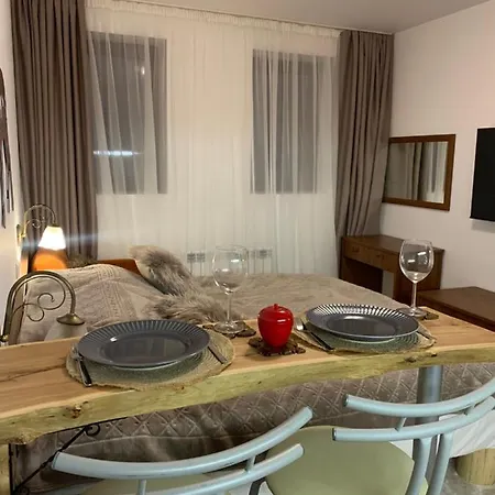 To Door De Luxe Apartment *