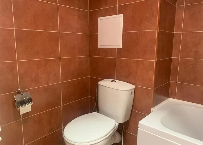 아파트 To Door De Luxe 반스코